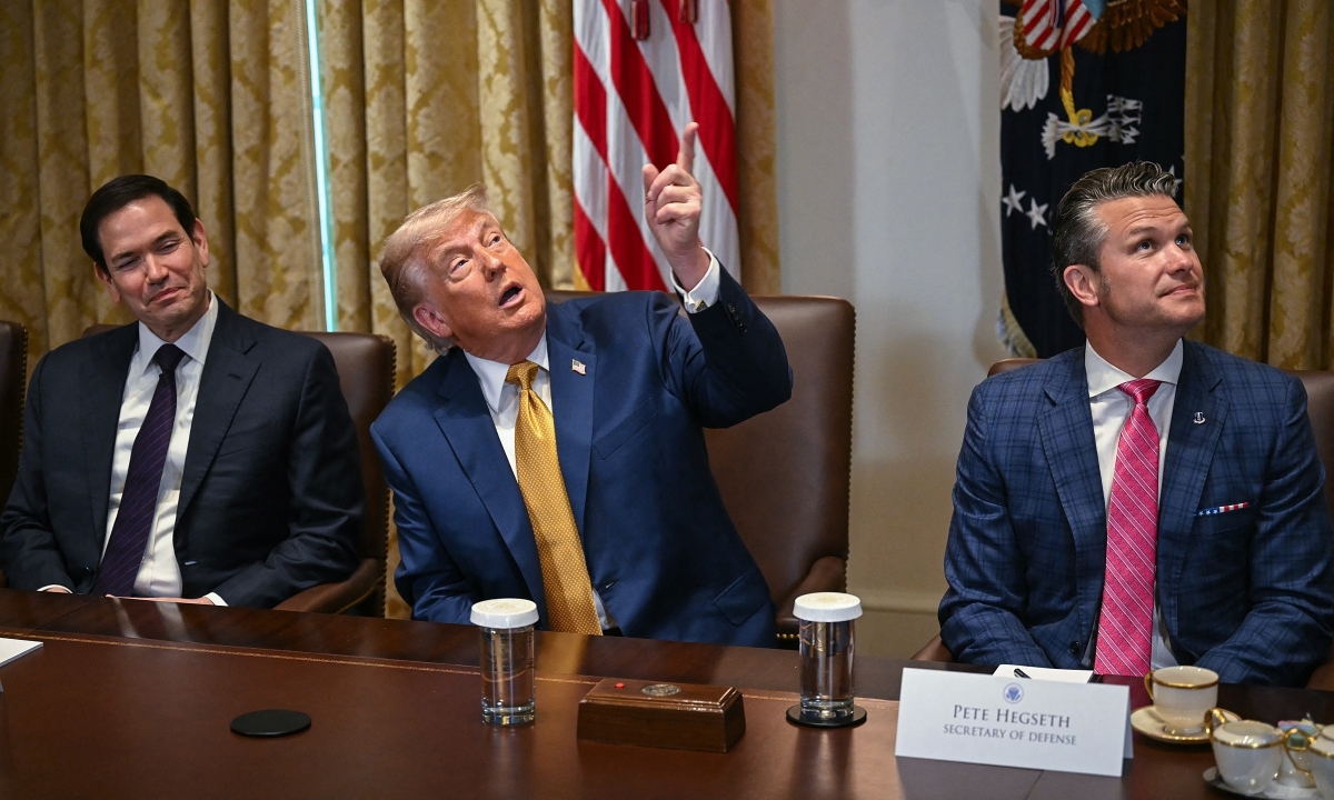 ong-trump-khoe-cach-bai-tri-nha-trang-trong-cuoc-hop-noi-cac