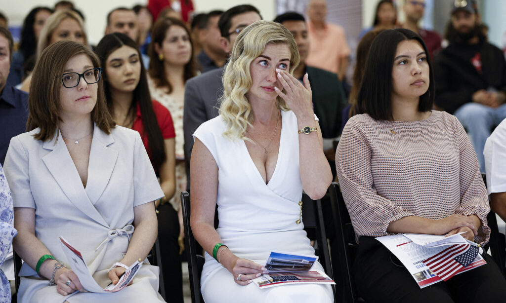 trien-vong-xa-voi-voi-the-vang-nhap-cu-5-trieu-usd-cua-ong-trump