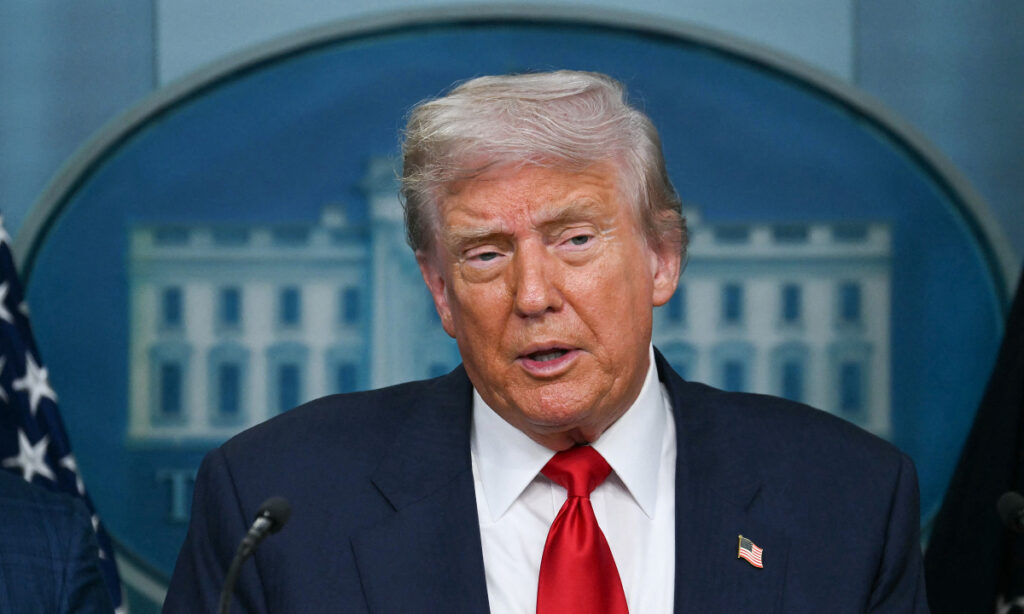 ong-trump-se-xem-xet-ap-thue-trung-quoc-vi-mua-dau-nga-trong-2-3-tuan-toi