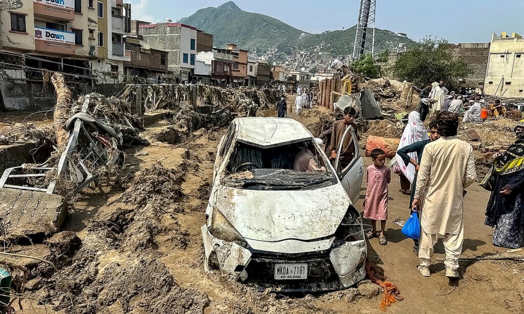 hon-340-nguoi-chet-vi-lu-quet-o-pakistan